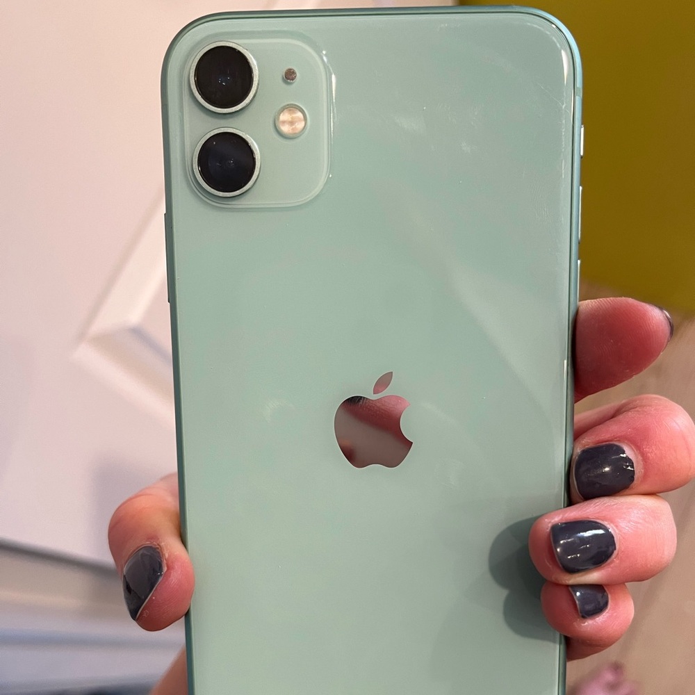 iPhone 11 for sale! Great phone - I had it for one year and works wonderfully!